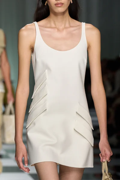 Look 22
